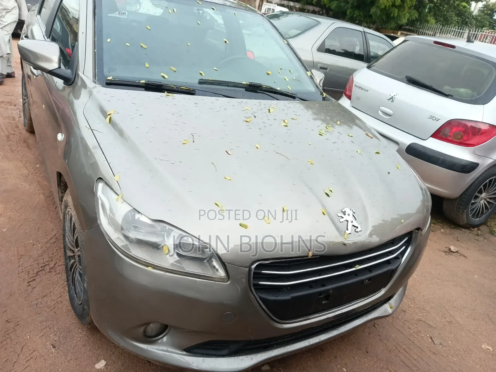 Peugeot 301 2016 Gray