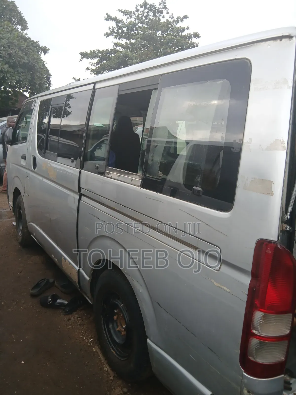 Toyota HiAce 2016 Grey