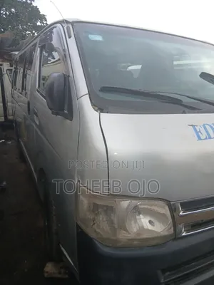 Toyota HiAce 2016 Grey