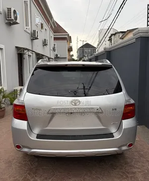 Toyota Highlander 2012 Silver