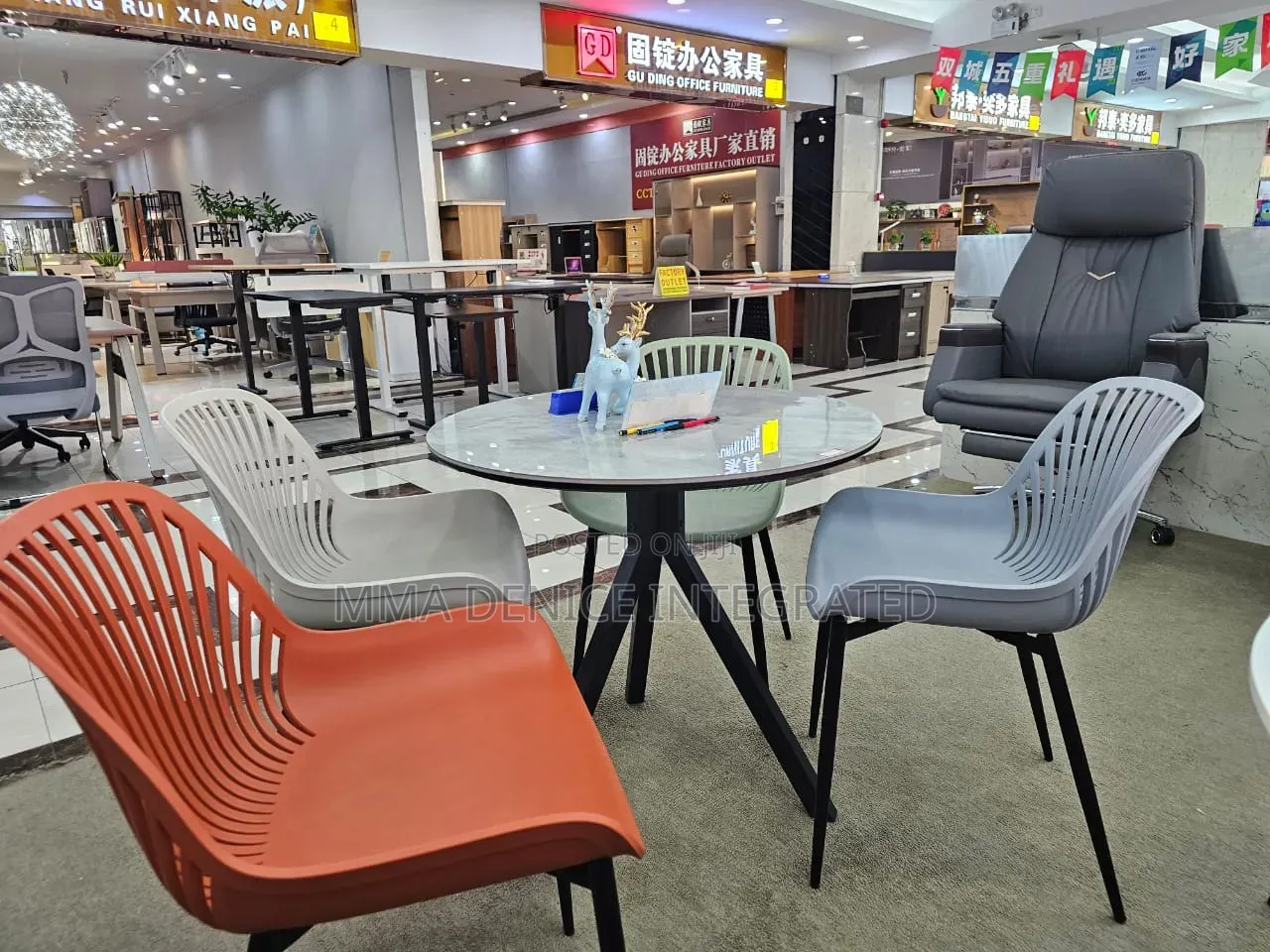Modern Dining Set With Table – Stylish Elegant