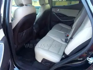 Hyundai Santa Fe 2015 Black