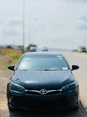 Toyota Camry 2016 Black
