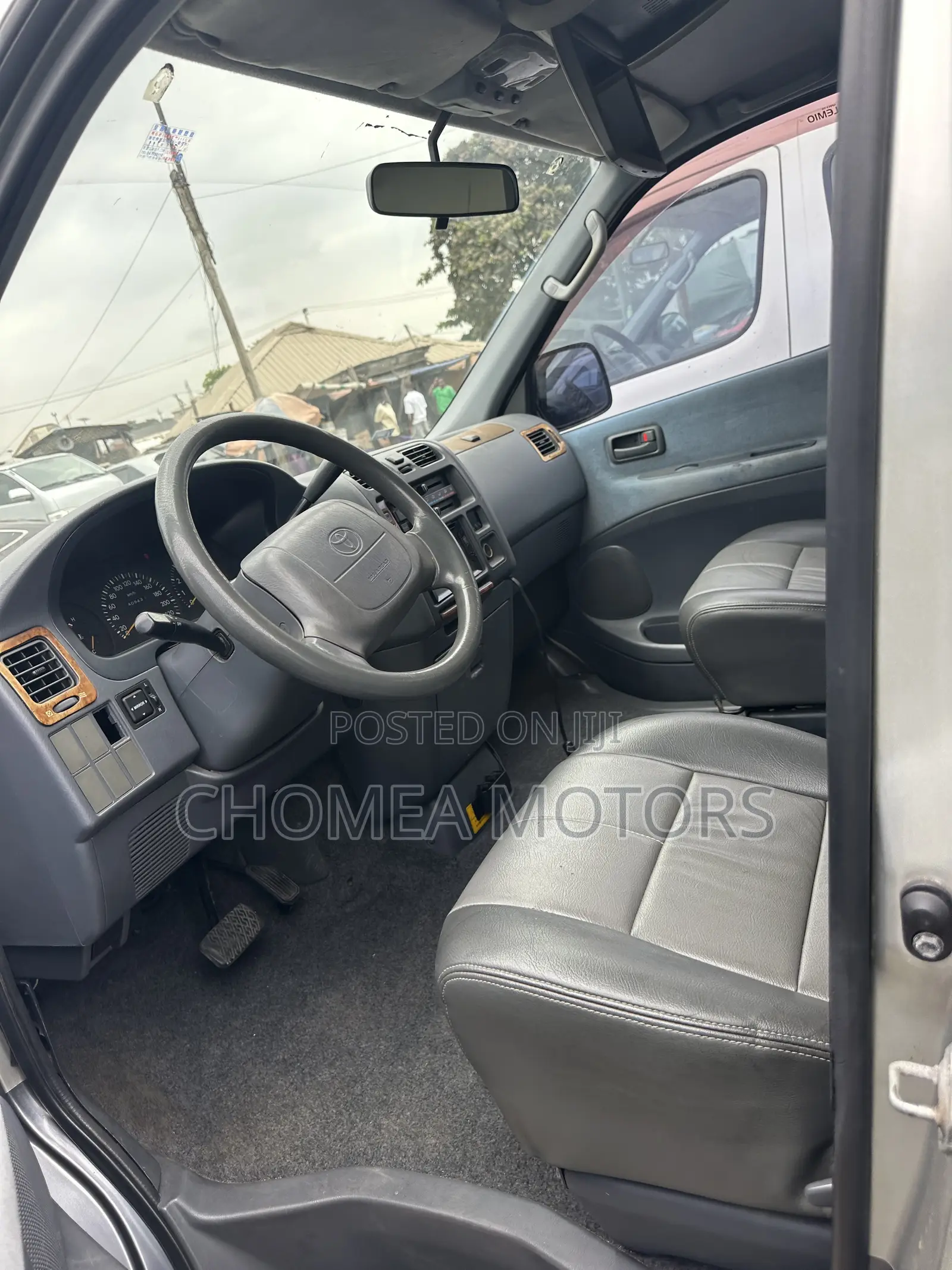 Toyota HiAce 2007