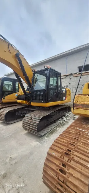 Caterpillar Excavator 320D2L for Sale. Price: 150Million
