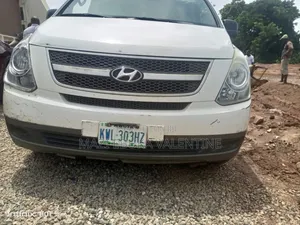 Hyundai H1 2013 White