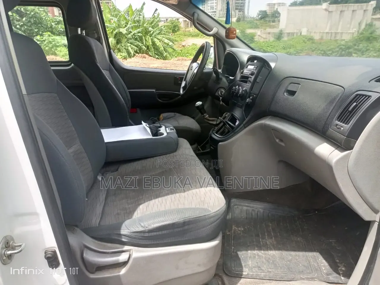 Hyundai H1 2013 White