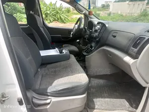 Hyundai H1 2013 White