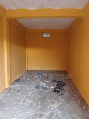 A Shop in the Busiest Estate on Addo With 1.6m for 2 Years