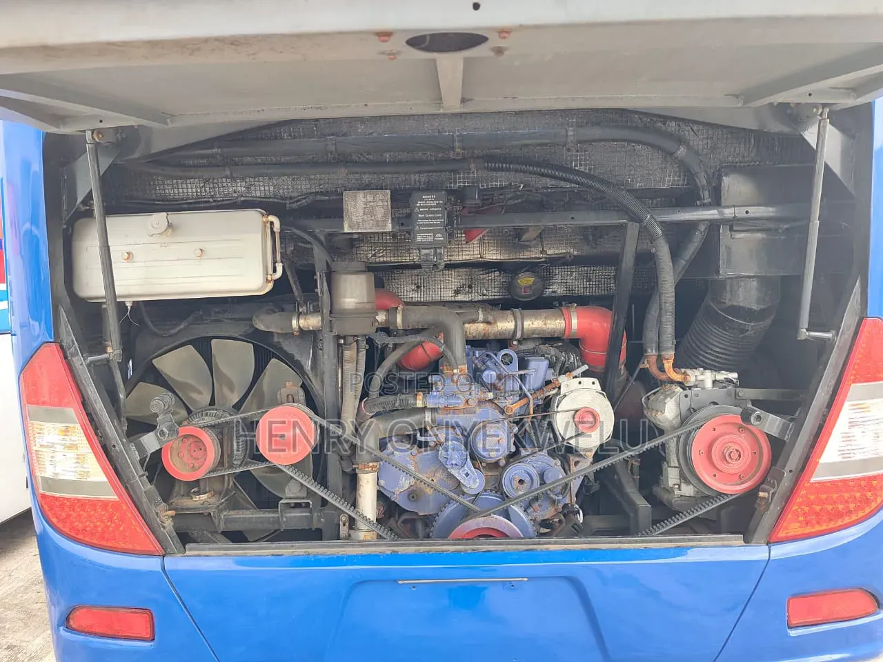 Yutong E12 2014 Blue
