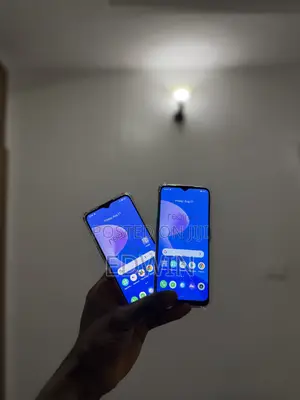Realme V20 128 GB Blue