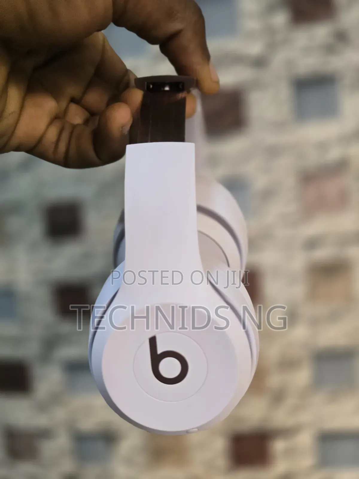 Beats Solo 4