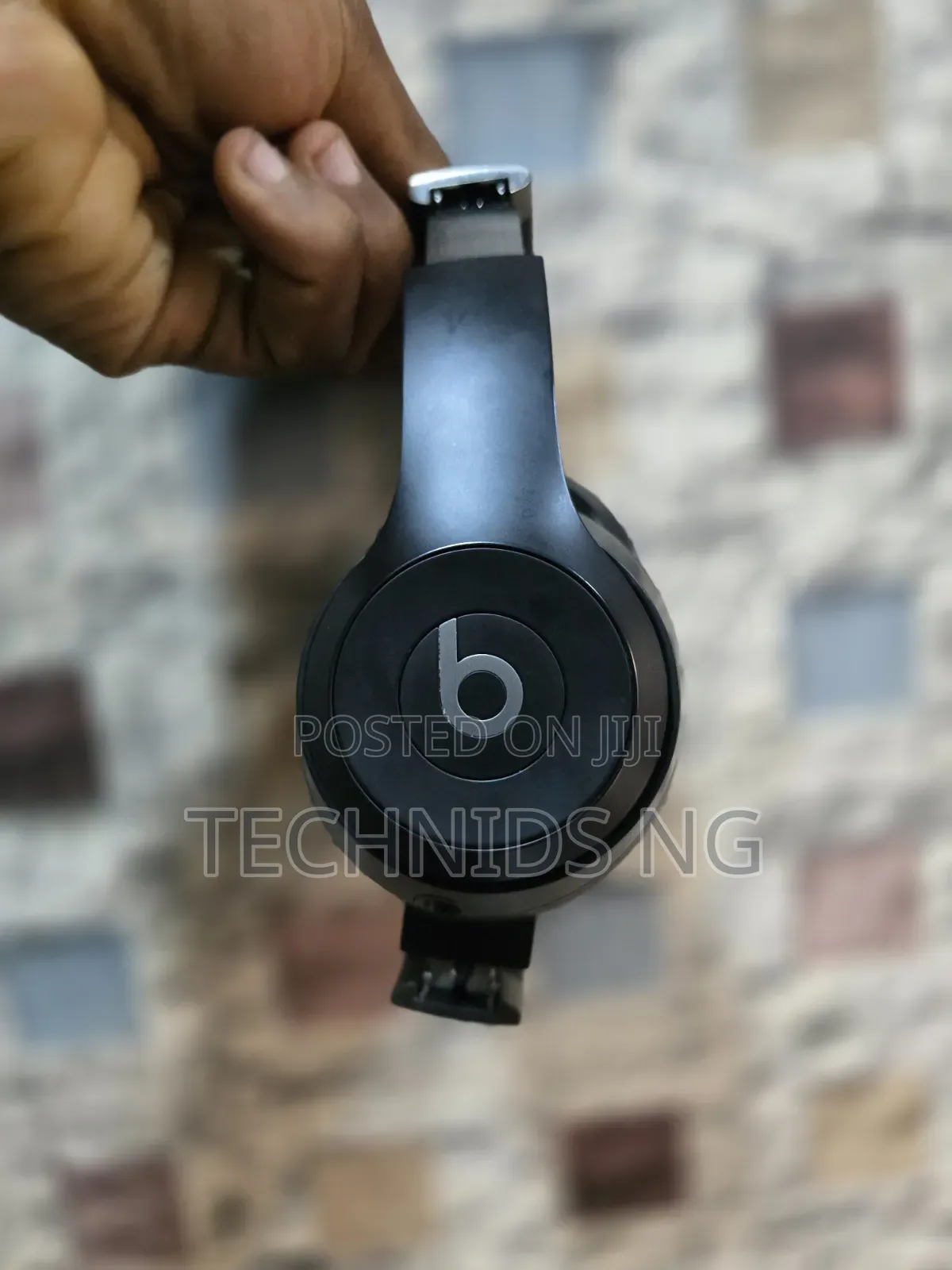 Beats Solo 4