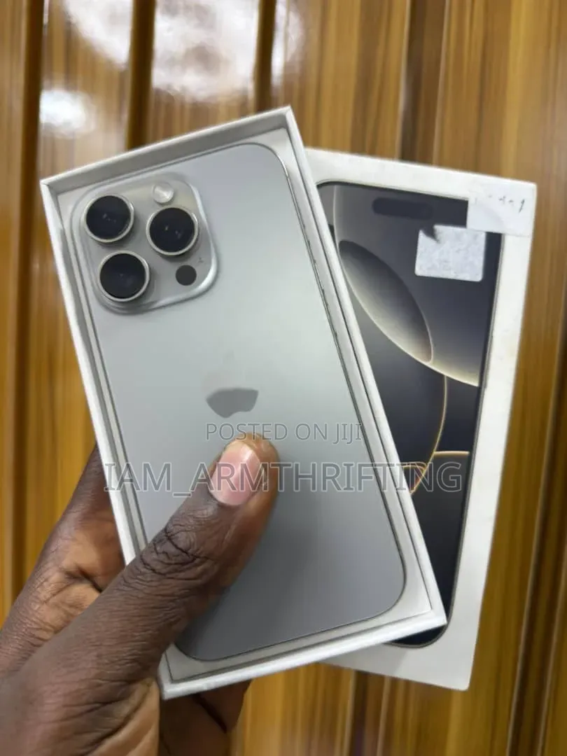 Apple iPhone 16 Pro Max 256 GB Silver