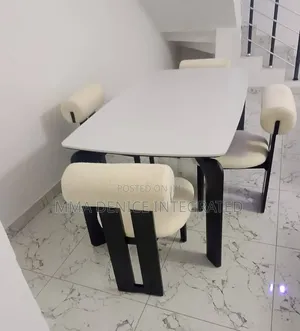 Modern 4-Seater Dining Table Set – Elegant Comfortable