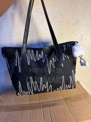 Ladies Tote Bag With Cloud Pouch – Striped Handbag