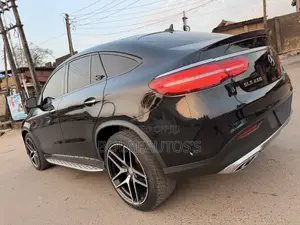 Mercedes-Benz GLE-Class 2017 Black