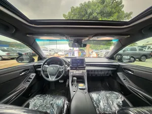 Toyota Avalon 2022 Black