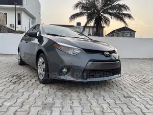 Toyota Corolla LE 4dr Sedan (1.8L 4cyl CVT) 2015 Gray