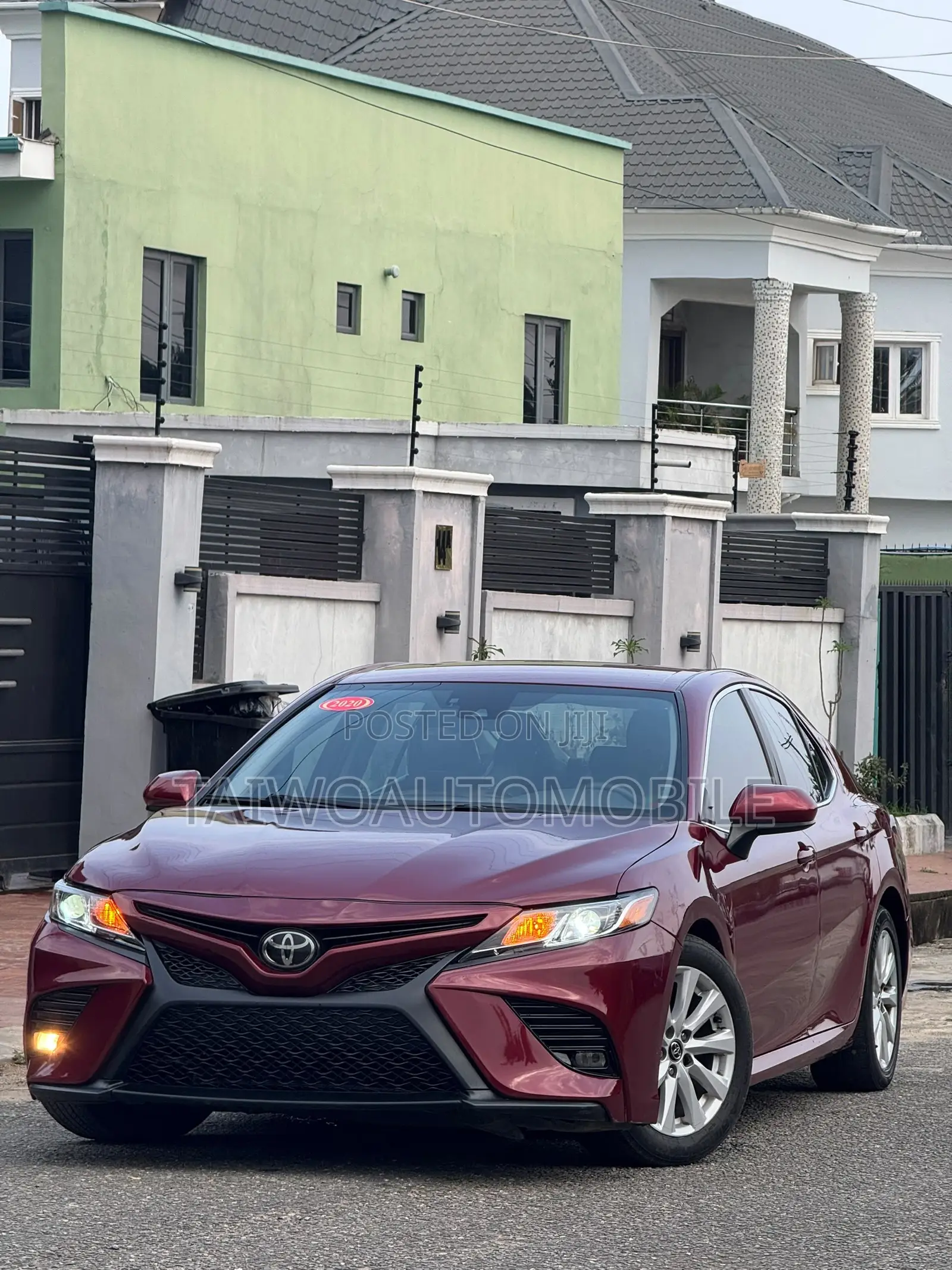 Toyota Camry 2020 Red