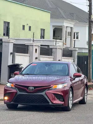 Toyota Camry 2020 Red