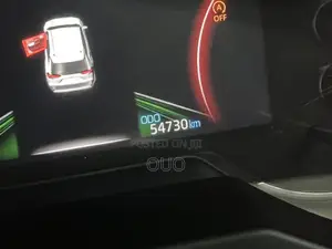 Toyota RAV4 XLE Premium 2021 White