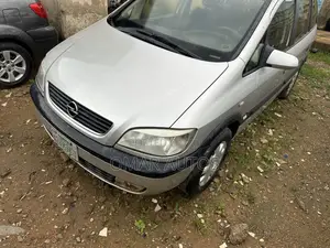 Opel Zafira 2004 Silver