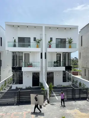 5bdrm Duplex in Orchid, Lekki Phase 2 for sale