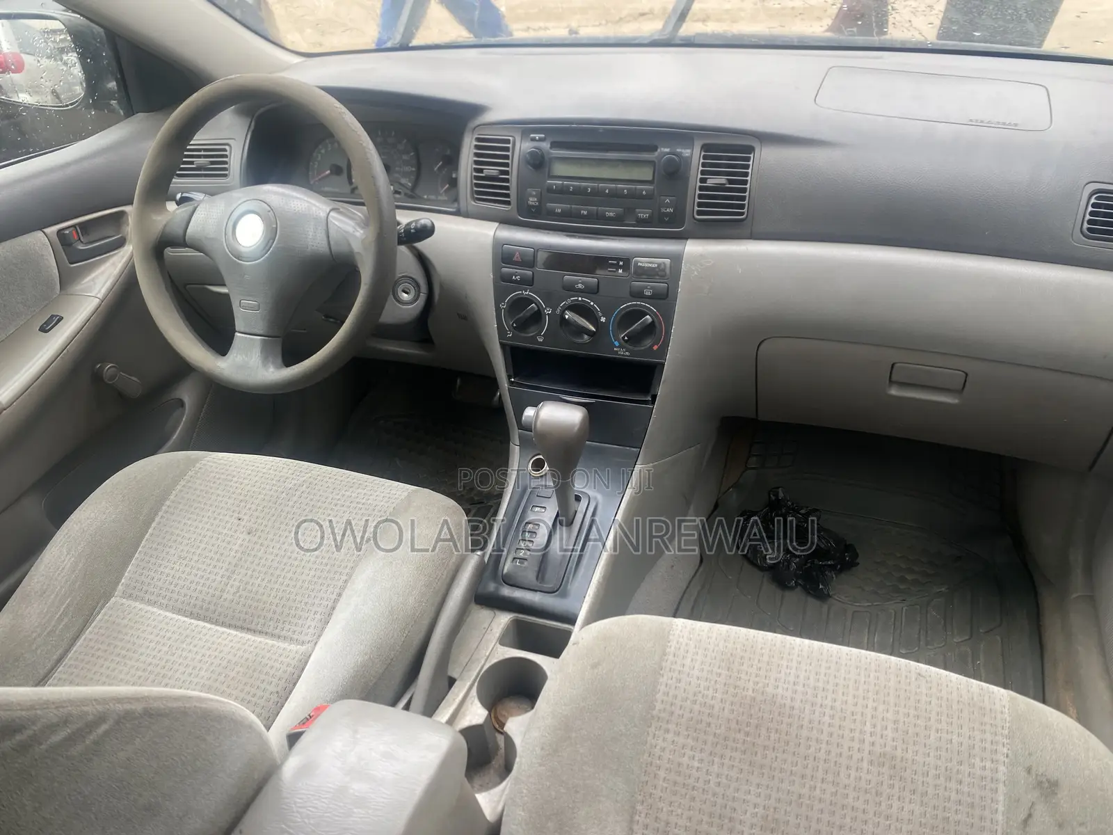 Toyota Corolla 2005 Gray