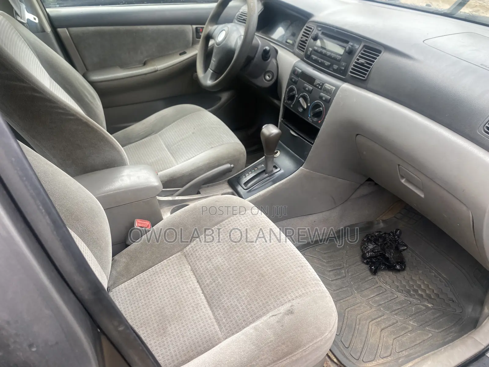 Toyota Corolla 2005 Gray