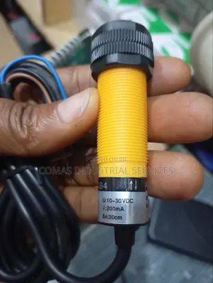30CM Photoelectric Proximity Sensor 10-30vdc 200ma