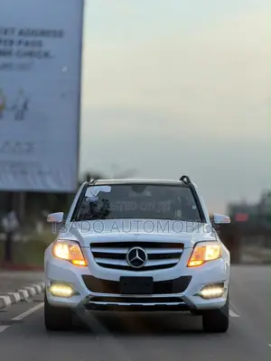 Mercedes-Benz GLK-Class 350 4MATIC 2014 White