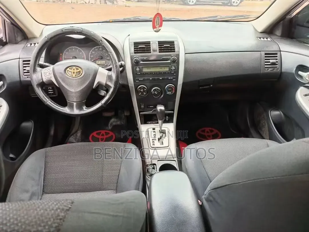 Toyota Corolla 2008 Silver