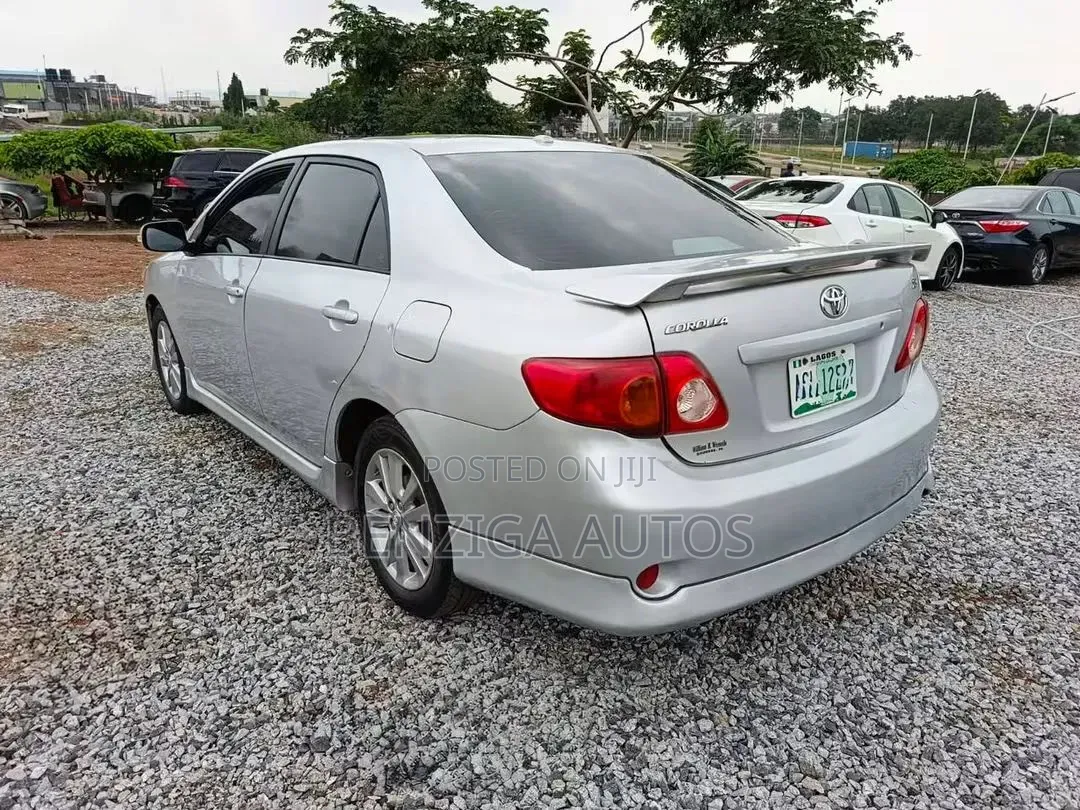 Toyota Corolla 2008 Silver