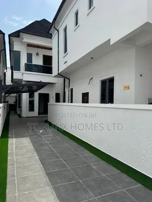 4bdrm Duplex in Orchid Road Lekki for sale