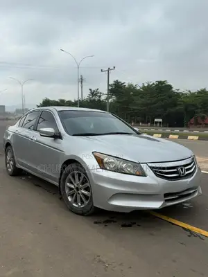 Honda Accord 2012 Silver