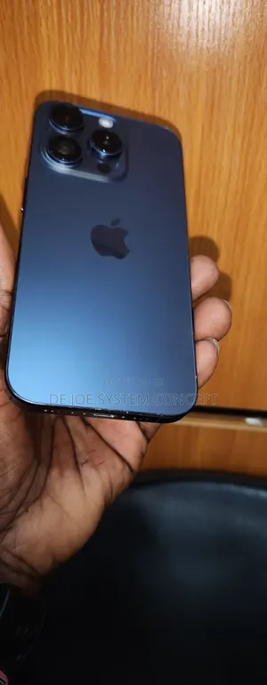 Apple iPhone 15 Pro 128 GB Gray