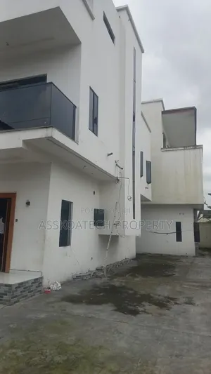 4bdrm Duplex in Timeless Estate, Obio-Akpor for sale