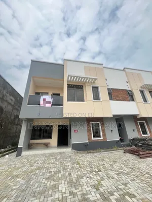 4bdrm Townhouse/Terrace in Chevron for sale