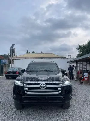 New Toyota Land Cruiser LC300 2024 Black