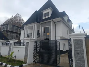 6bdrm Mansion in Metropolis, Dape for sale