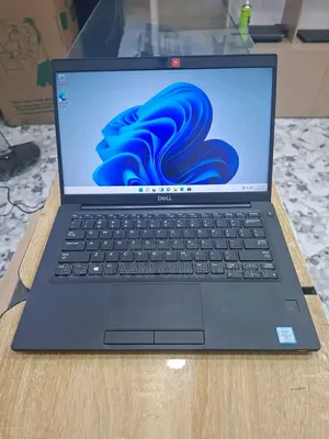 Laptop Dell Latitude 7390 8GB Intel Core i5 SSD 256GB