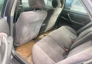 Toyota Camry Automatic 1999 Silver