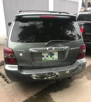Toyota Highlander 2004 Green