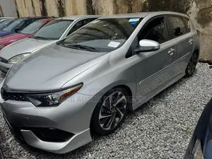 Toyota Corolla 2017 Silver
