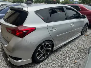 Toyota Corolla 2017 Silver