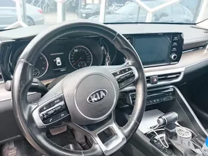New Kia K5 2025