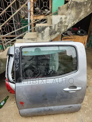 Door Tacoma O15