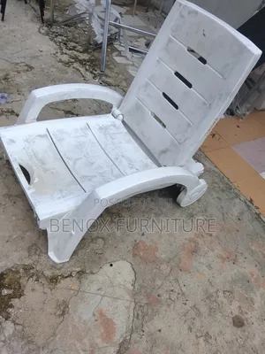 Pavilion Plastic Seat Low Back
