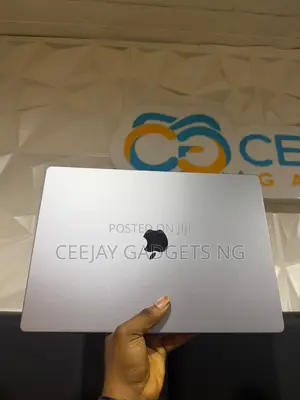 Laptop Apple MacBook Pro 2021 M1 Max 64GB Apple M1 Max SSD 4T